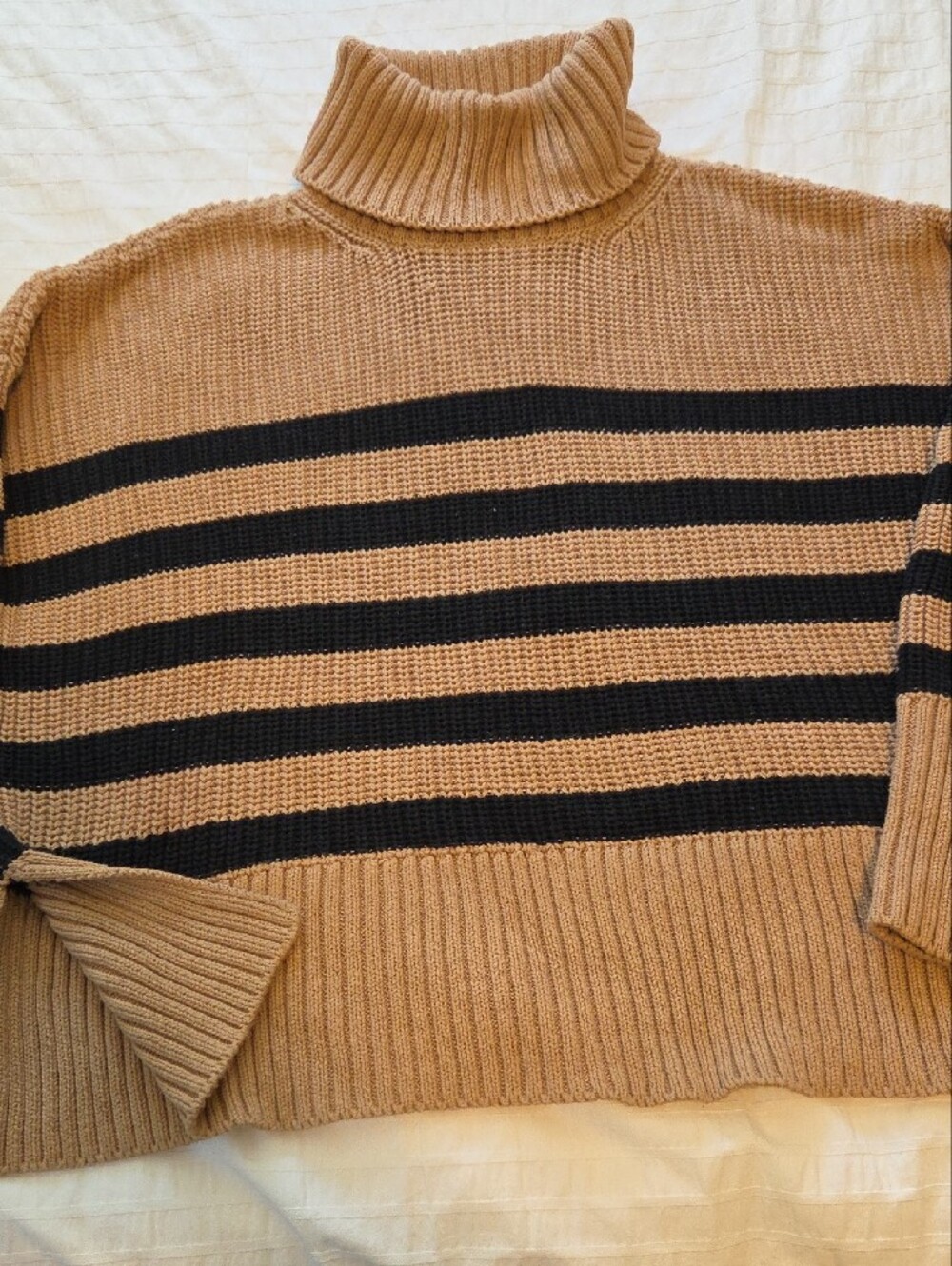 Quince 100% Organic Cotton Split Hem Turtleneck Sweater - Picture 3 of 6